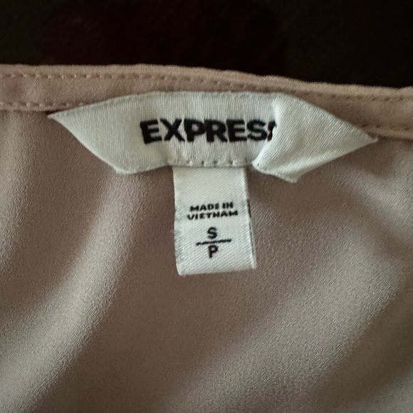 Feminine Light Pink Ruffled Ruched Top – Size S - Picture 3 of 4